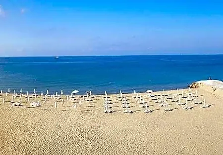 Hotel Amore Beach
